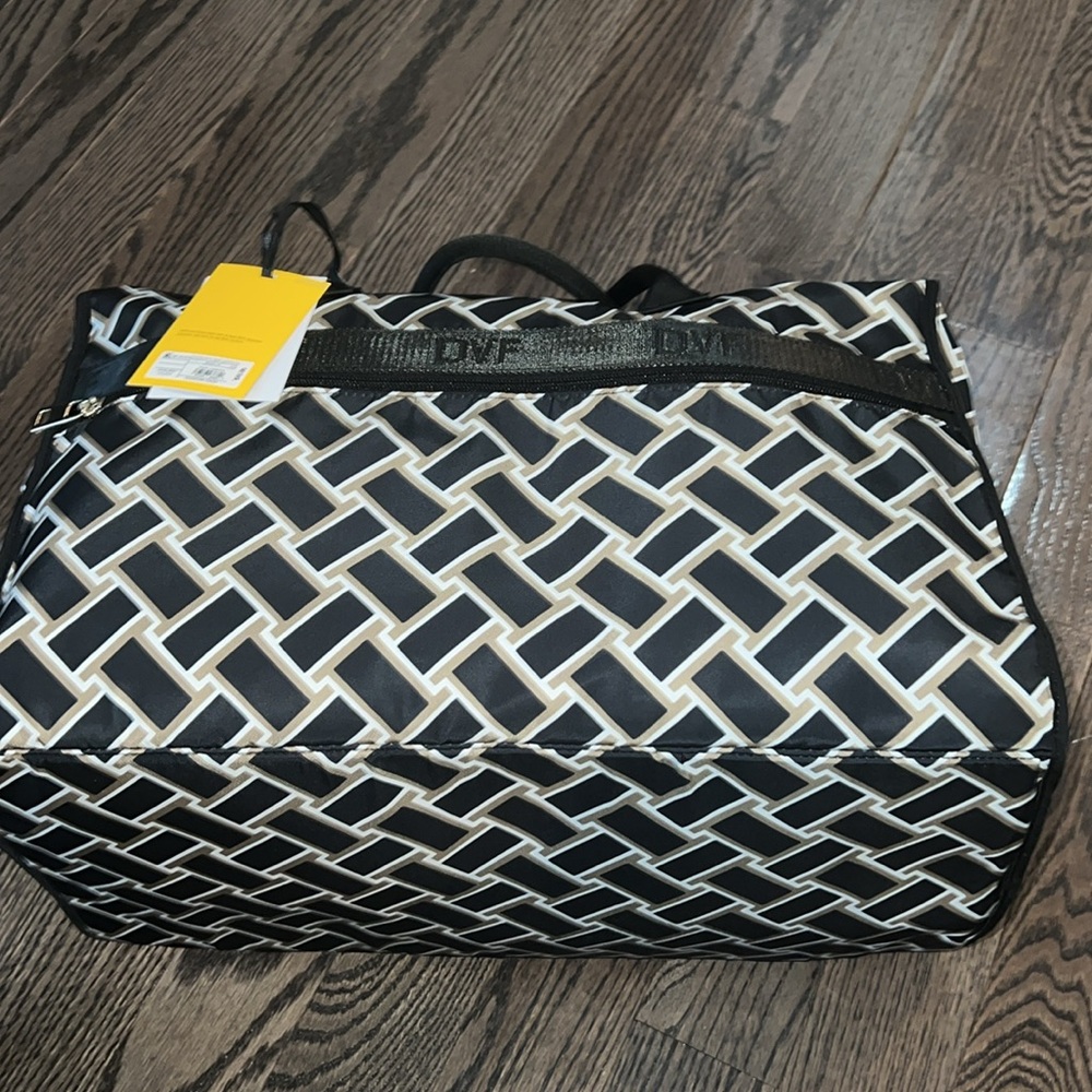 NWT DVF x Target Vintage Weave Neutral Patterned Weekender Duffel Bag